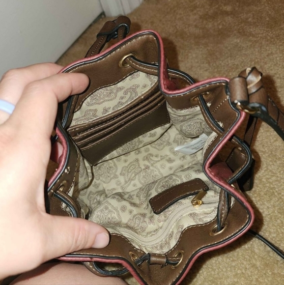 Simply Noelle mini bucket bag - Picture 3 of 6